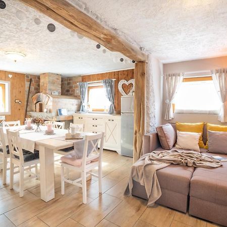 Guest House Pr' Cut Жировниця Екстер'єр фото