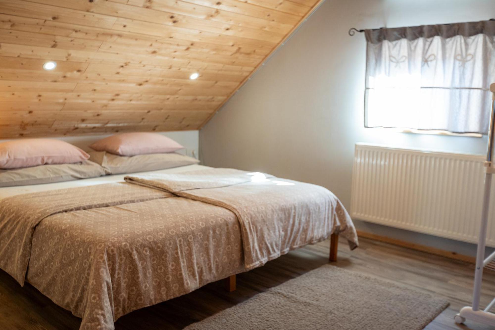Guest House Pr' Cut Жировниця Екстер'єр фото