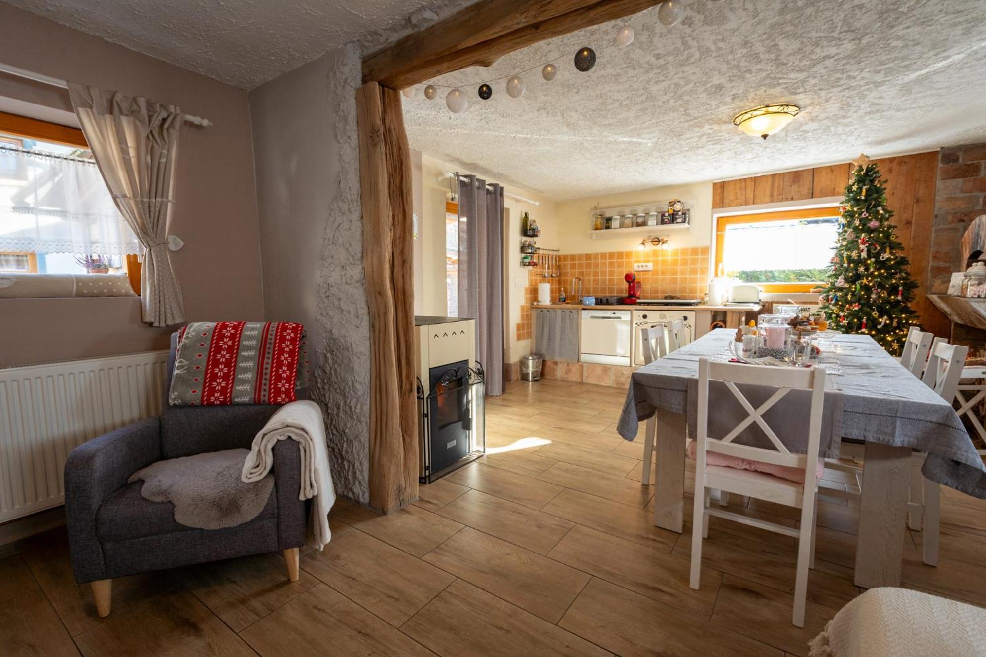 Guest House Pr' Cut Жировниця Екстер'єр фото