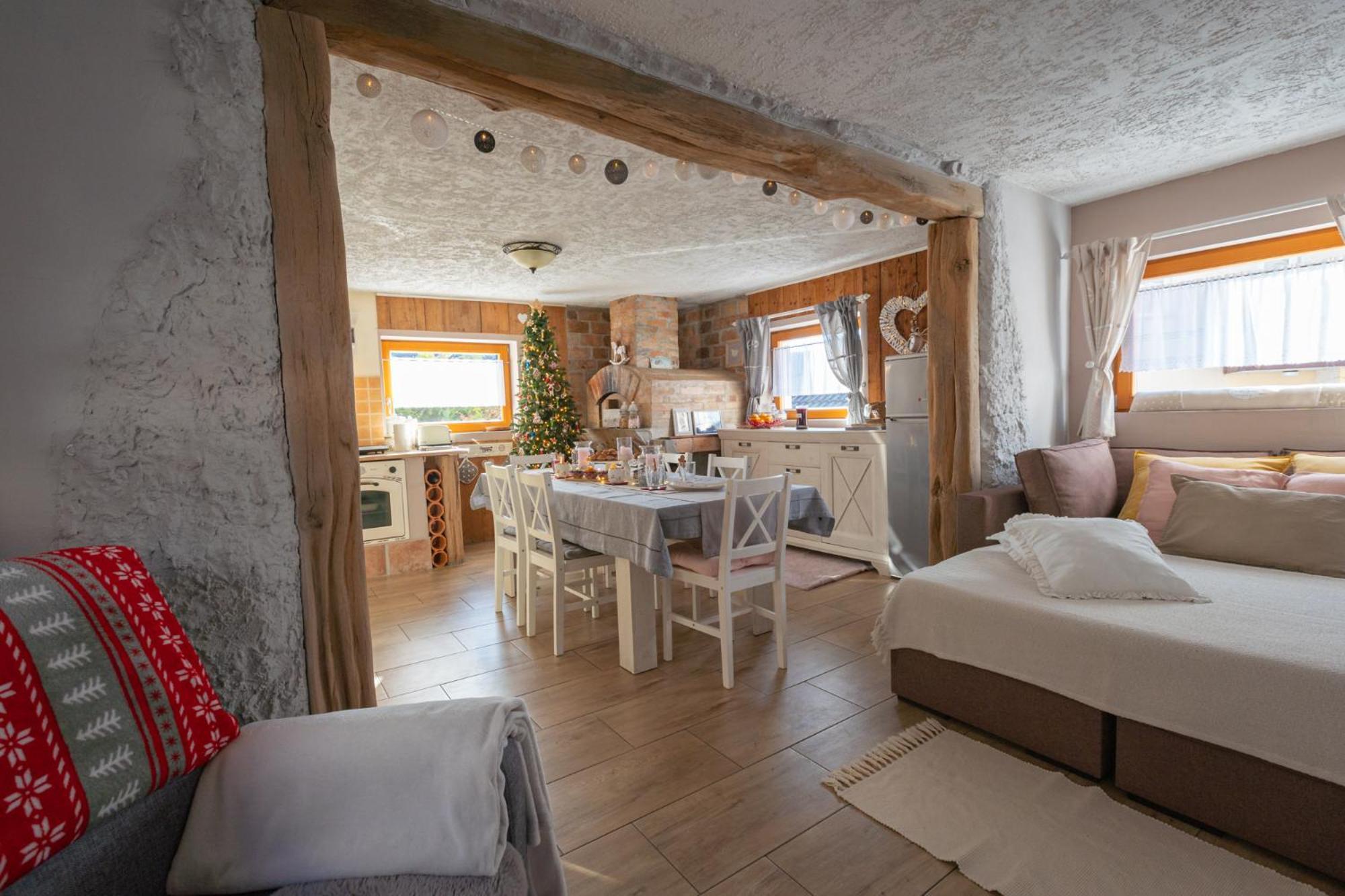 Guest House Pr' Cut Жировниця Екстер'єр фото