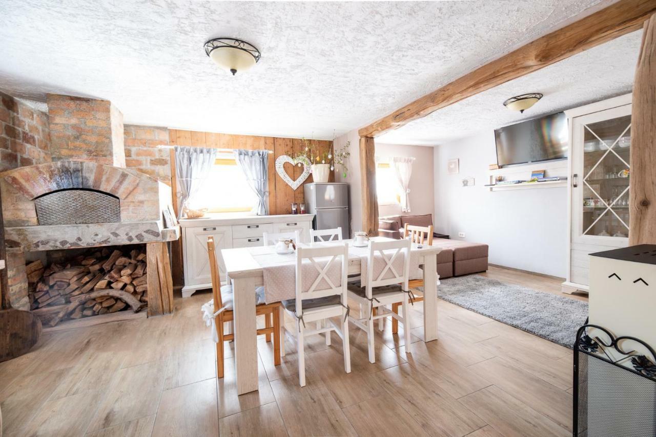 Guest House Pr' Cut Жировниця Екстер'єр фото